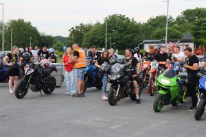 Sudionici 40. Moto alke na proslavi 30 godina Prajo's Grupe u Lukaču